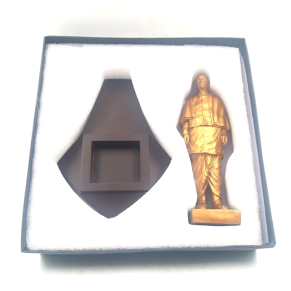 Fiber Vallabhbhai Patel Standing Show Piece H 10"